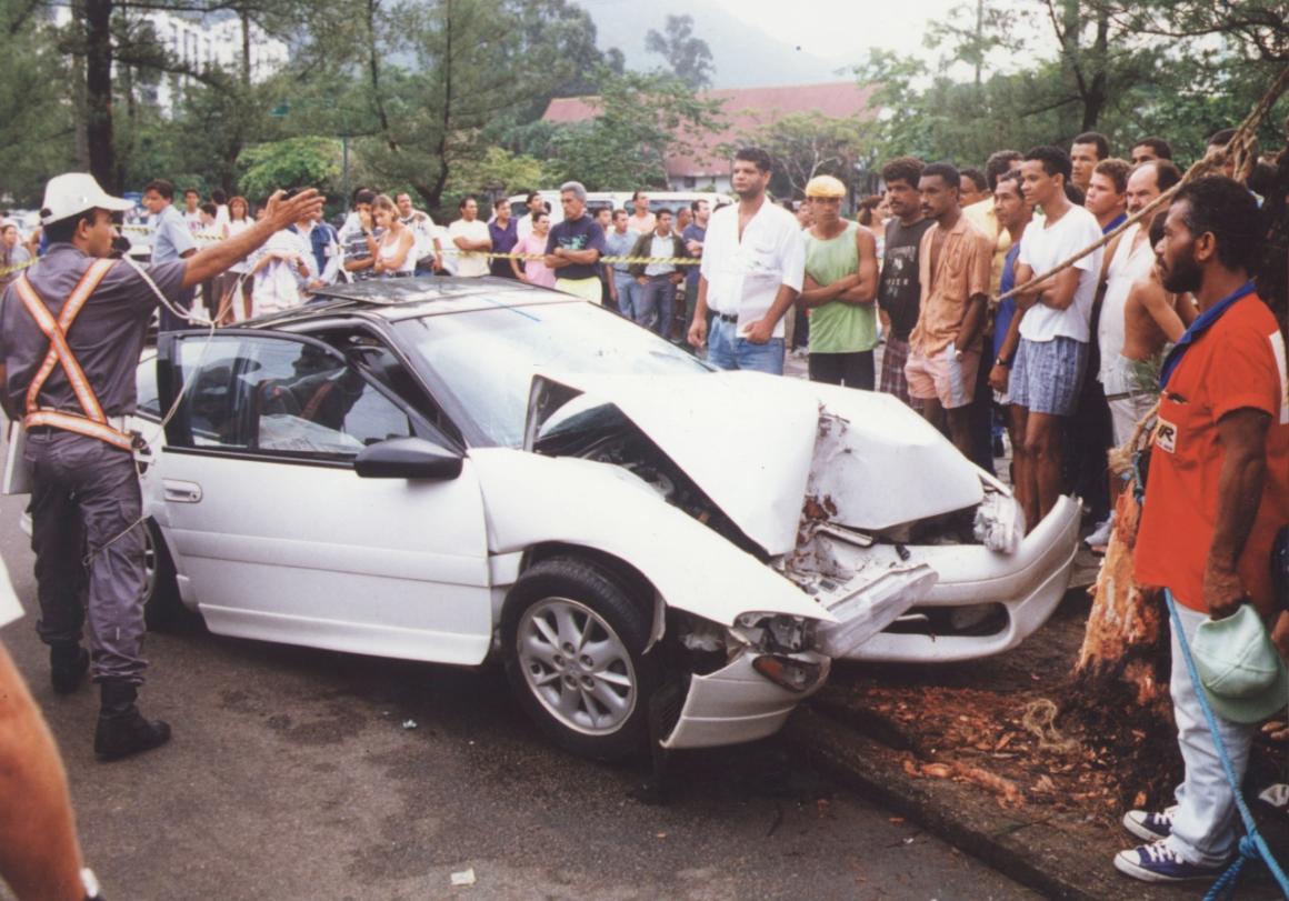Eclipse em que Dener morreu é resgatado por filhos do craque do Vasco - Jornal do Carro - Estadão