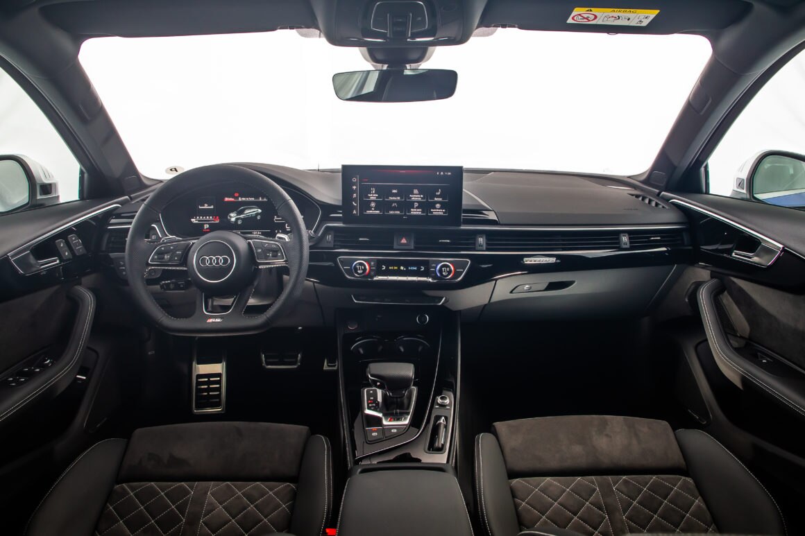 audi rs 4