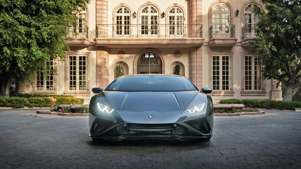 Lamborghini do clipe "911" de Lady Gaga será sorteada para fãs