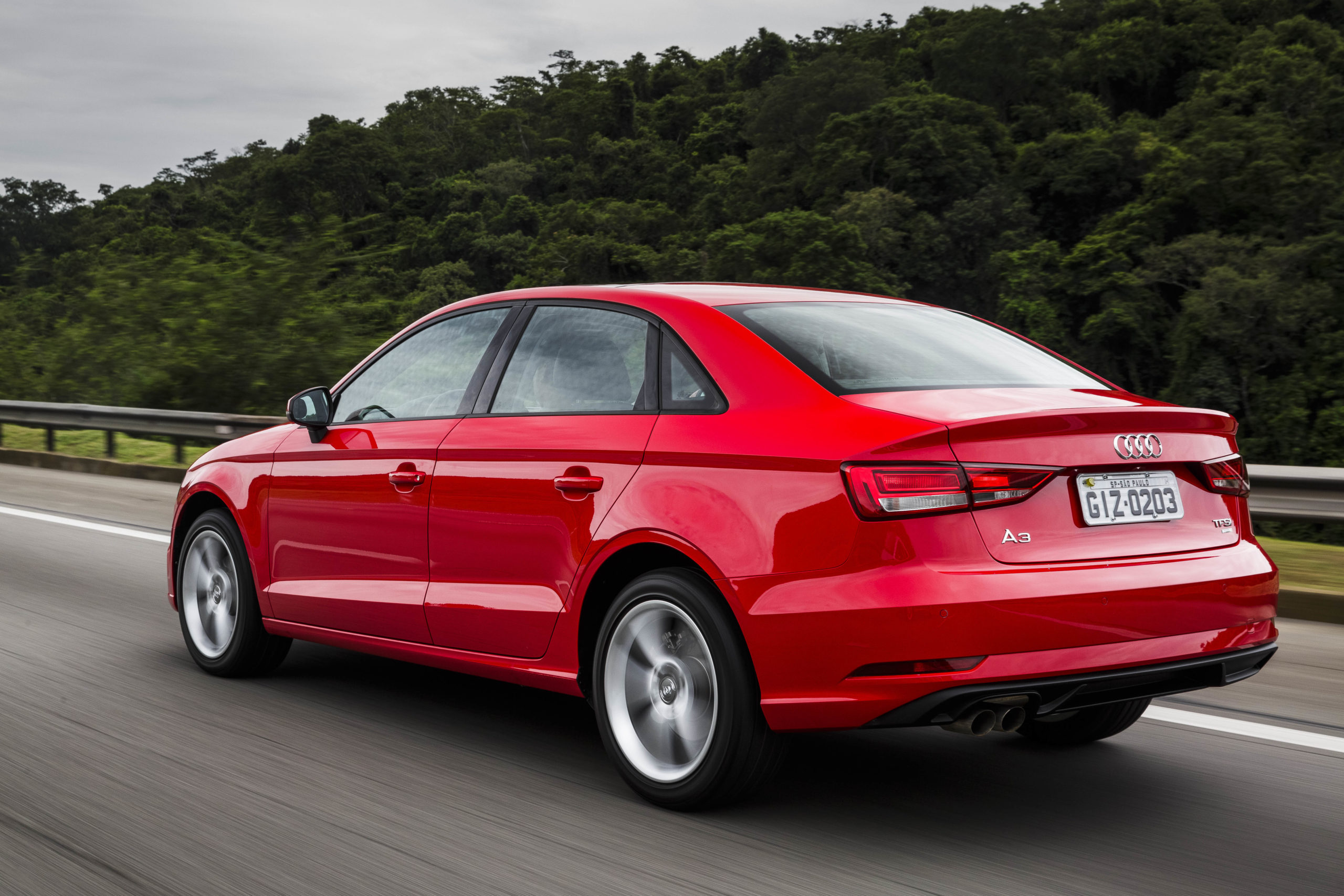 audi bmw e land rover