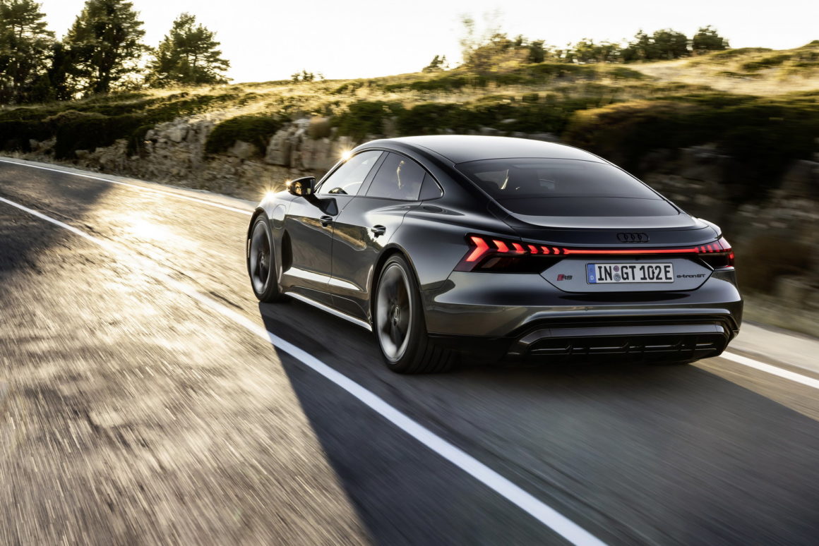 2022-Audi-e-tron-GT-73