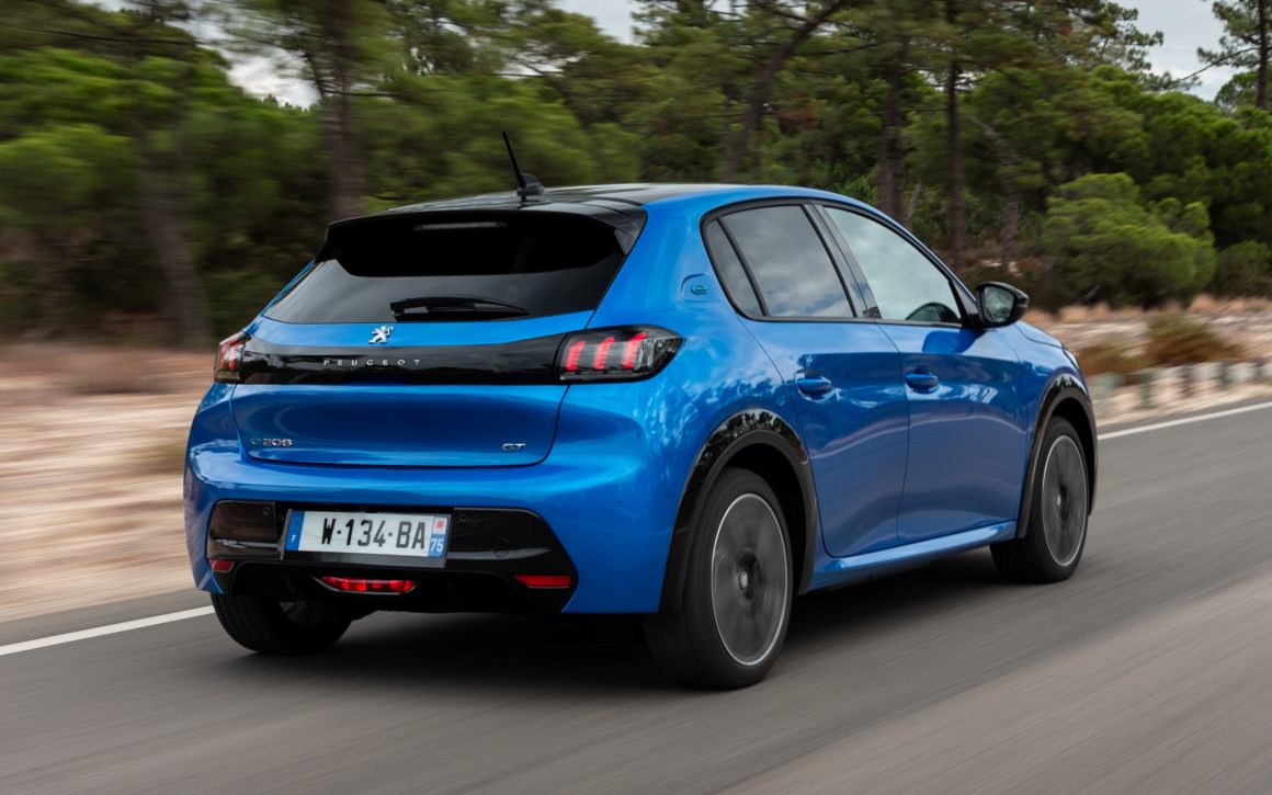 Peugeot e-208