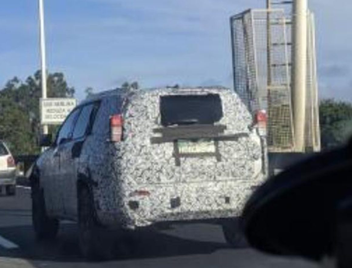 Jeep Commander é flagrado no Rio de Janeiro