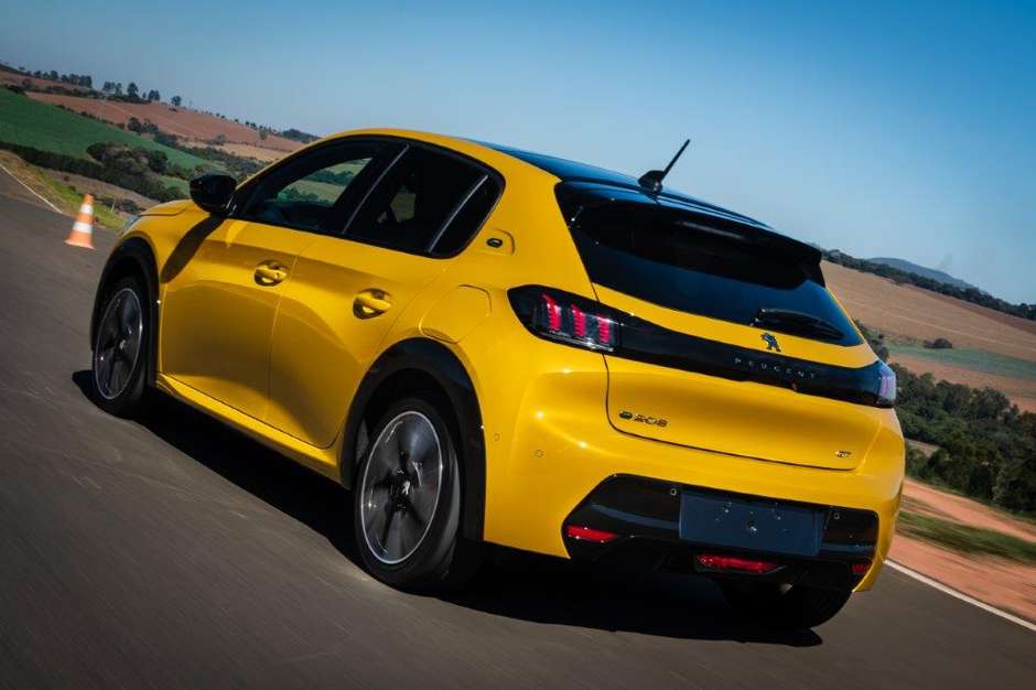 Peugeot 208 e-GT eletricos