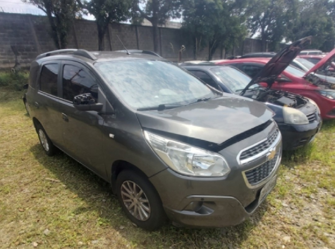 Chervrolet Spin 2014/2014 tem lance inicial em R$ 27.500 detran.sp