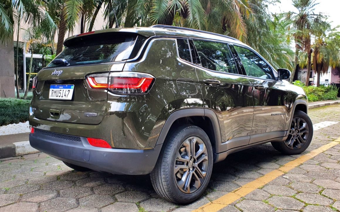 Jeep Compass 80 Anos