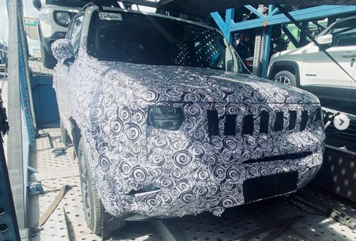 Jeep Renegade 2023 é flagrado com leve plástica visual e interior mais refinado