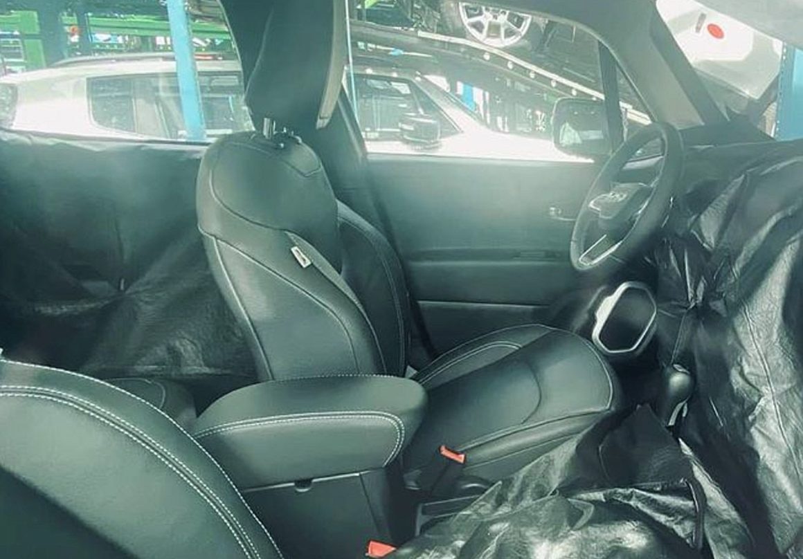 Jeep Renegade 2023 é flagrado com leve plástica visual e interior mais refinado flagra