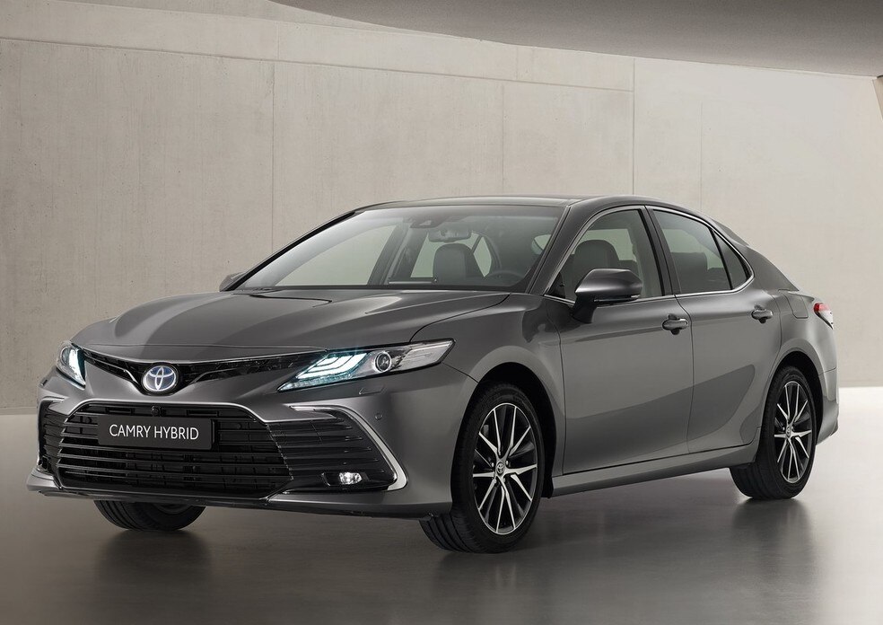 Toyota Camry Hybrid 2022