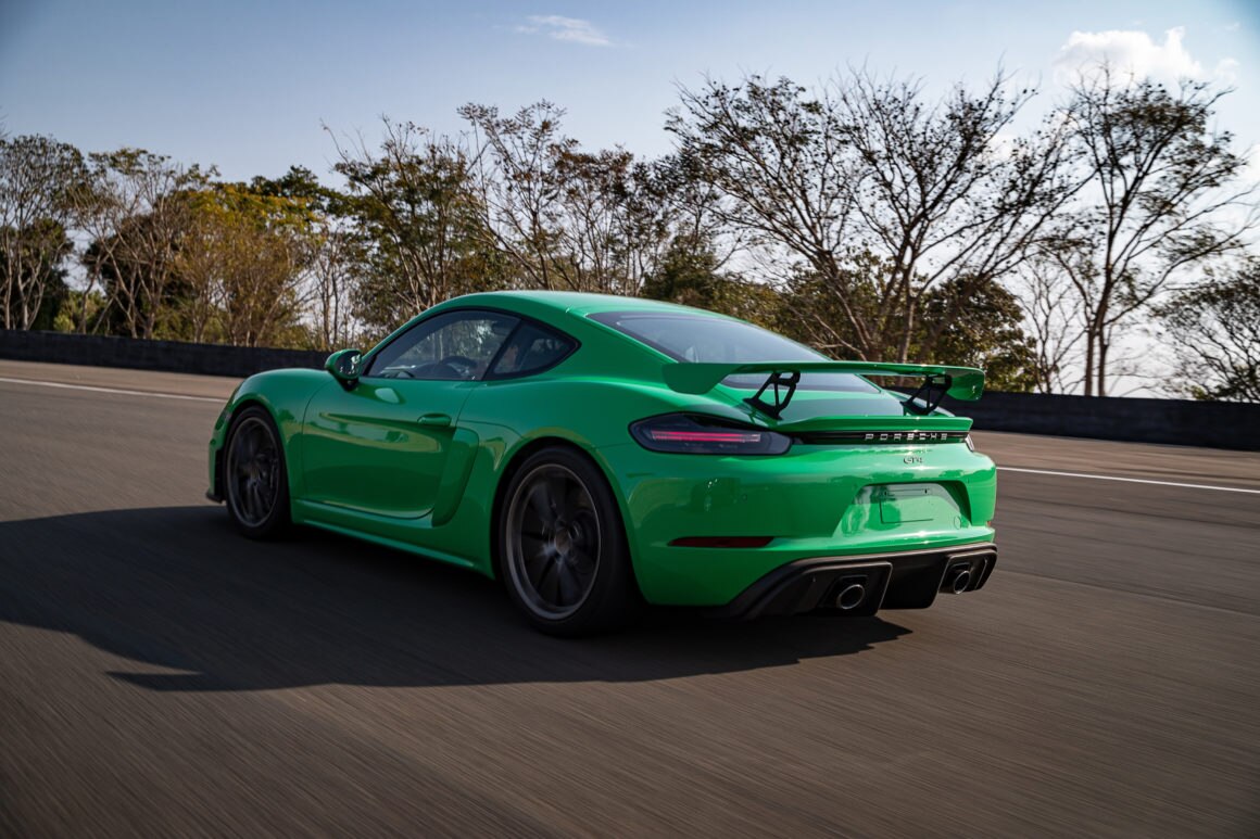 Porsche 718 Cayman GT4