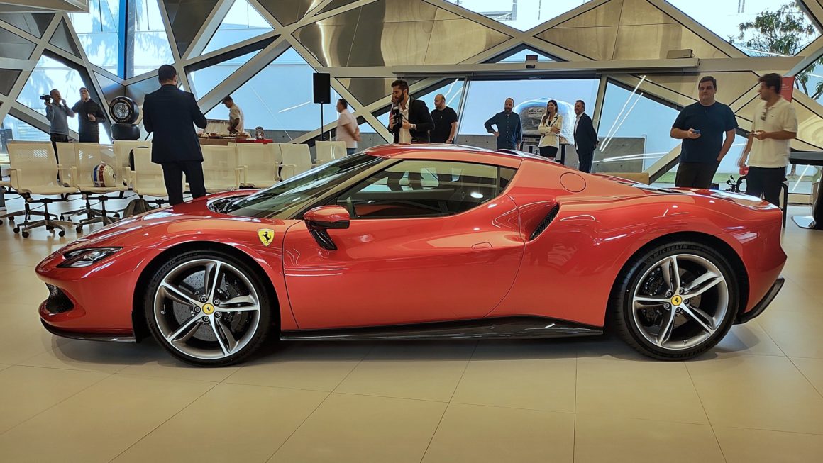 Ferrari 296 GTB híbrido