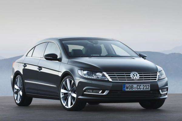  Volkswagen mostra Passat CC reestilizado