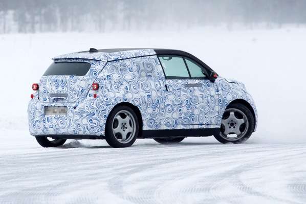  Flagramos o i3, da BMW, em testes