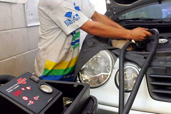  Cuide do sistema de arrefecimento