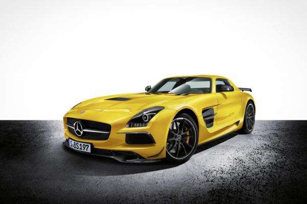  Mercedes-Benz SLS ganha versão Black Series