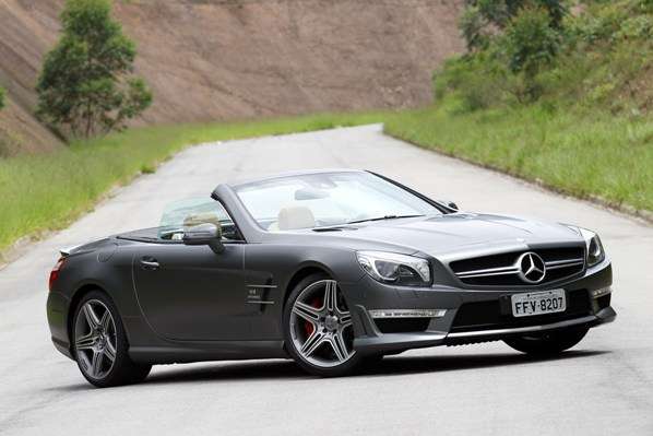  SL 63 AMG é conversível cheio de veneno