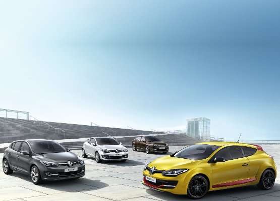  Renault Mégane aparece de cara nova antes de Frankfurt